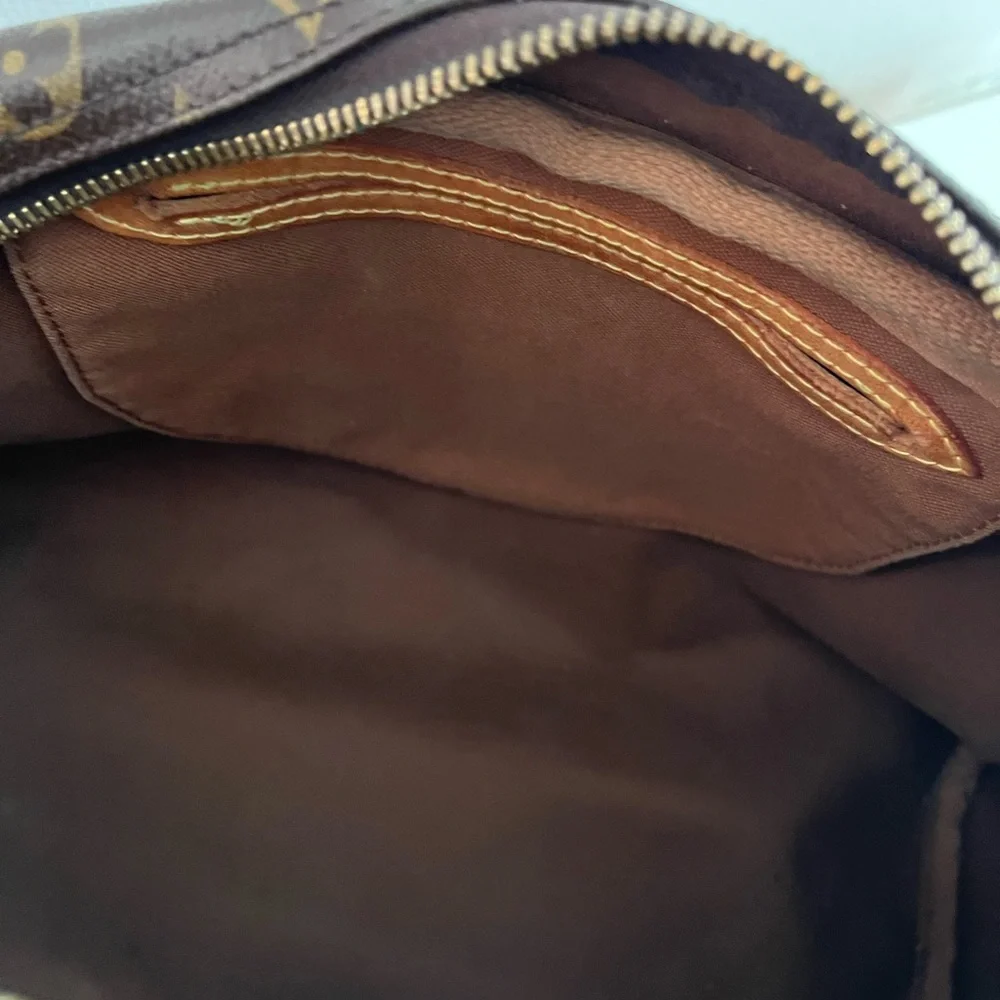 Louis Vuitton medium - Picture 4 of 17